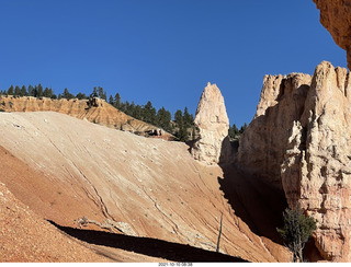 105 a18. Bryce Canyon Fairyland Trail hike