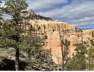 Bryce Canyon Fairyland Trail hike - bow of Boat Mesa