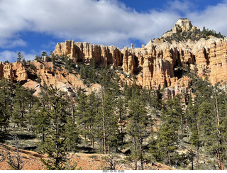 163 a18. Bryce Canyon Fairyland Trail hike