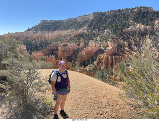 Bryce Canyon Fairyland Trail hike - Adam