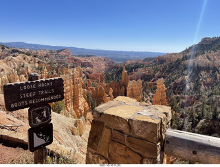 Bryce Canyon Fairyland Trail viewpoint sign