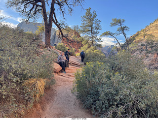 24 a18. Zion National Park - Scout Landing hike