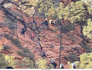 25 a18. Zion National Park - Angels Landing hikers