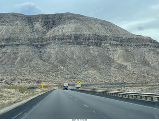 158 a18. Arizona drive on I-15, Virgin River, amazing views