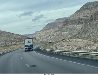 Arizona drive on I-15, Virgin River, amazing views