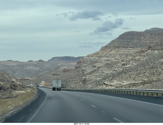 160 a18. Arizona drive on I-15, Virgin River, amazing views