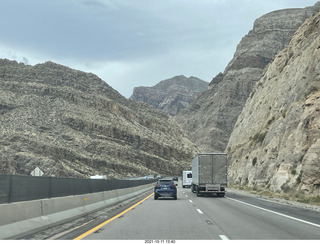 181 a18. Arizona drive on I-15, Virgin River, amazing views