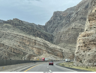 185 a18. Arizona drive on I-15, Virgin River, amazing views