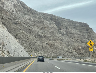 187 a18. Arizona drive on I-15, Virgin River, amazing views