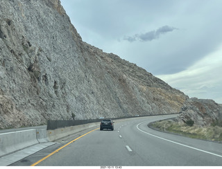 189 a18. Arizona drive on I-15, Virgin River, amazing views