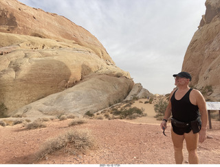 363 a18. Valley of Fire State Park - Nevada - White Domes - Adam