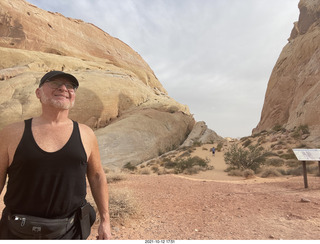 367 a18. Valley of Fire State Park - Nevada - White Domes - Adam