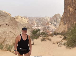 381 a18. Valley of Fire State Park - Nevada - White Domes - Adam