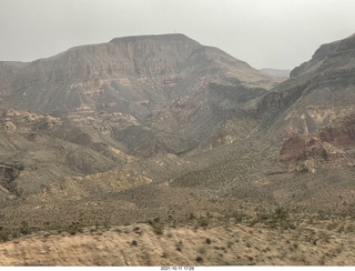 Arizona I-15 Virgin River drive - amazing rocks and views