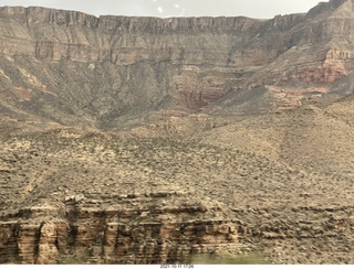 Arizona I-15 Virgin River drive - amazing rocks and views