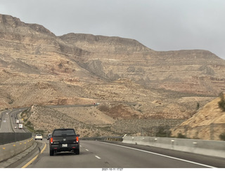 Arizona I-15 Virgin River drive - amazing rocks and views