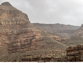 493 a18. Arizona I-15 Virgin River drive - amazing rocks and views