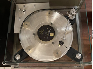 213 a19. Transcriptor turntable with clear vinyl