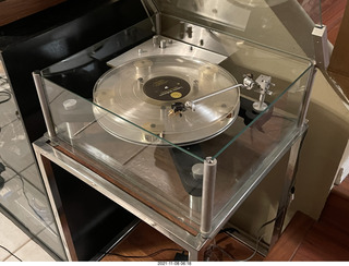 216 a19. Transcriptor turntable with clear vinyl