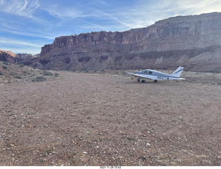 Utah back country - Hidden Splendor airstrip area on the ground + Adam