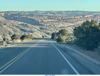 25 a19. Utah - Arches National Park drive