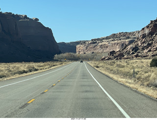 Moab - drive to canyonlands