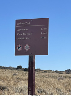 71 a19. Utah - Canyonlands National Park - Lathrop hike sign