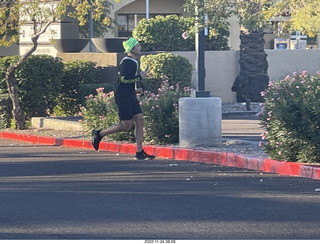 NH2T Turkey Trot - Loren Law finishing