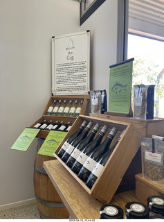 Astro Trails - wine-tasting tour - vineyard store