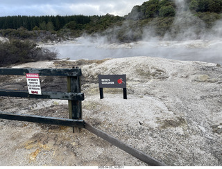 New Zealand - Hell's Gate - mud and thermal walk - waterfall