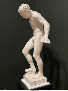 266 a1s. New Zealand - Auckland Art Museum - man sculpture