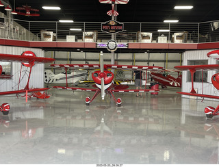 Facebook - fourth piggy had wolf-skulls hut