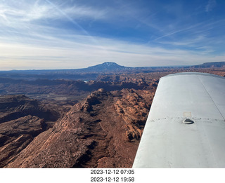 69 a20. aerial - Nokai Dome airstrip area - Navajo Mountain