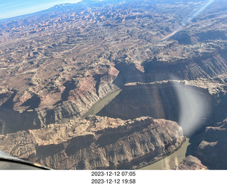 198 a20. aerial - Utah back-country - Canyonlands confluence