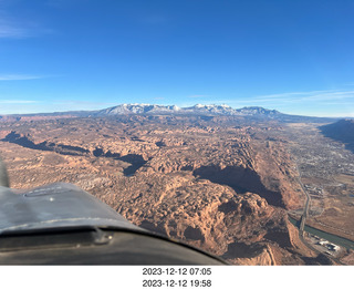 251 a20. aerial - Canyonlands