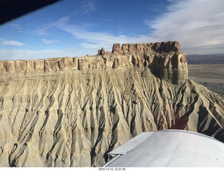 86 a20. aerial - Utah back-country