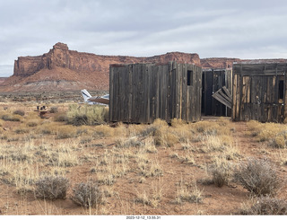 208 a20. Happy Canyon airstrip - old buildings and stuff + N8377W