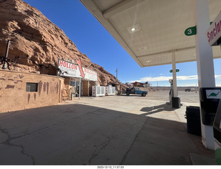 40 a20. Utah - Hanksville - Hollow in the Rock store