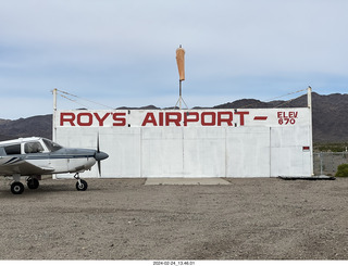 Amboy - Roy's airstrip - N8377W