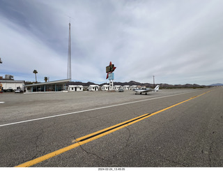 Amboy - Roy's airstrip - N8377W