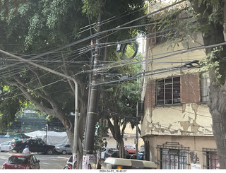 117 a24. Mexico City - Coyoacan - lots of wires
