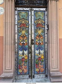 San Miguel de Allende - inside the church