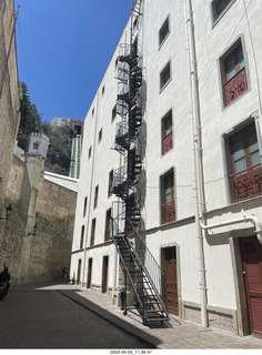 80 a24. Guanajuato - spiral staircase