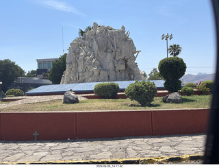 171 a24. Guanajuato - sculpture