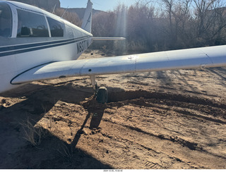 5 a2c. Utah - Mineral Canyon airstrip - N8377W stuck in the soft dirt