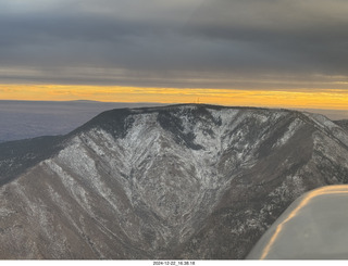 128 a2c. aerial - Utah - top of Navajo Mountain