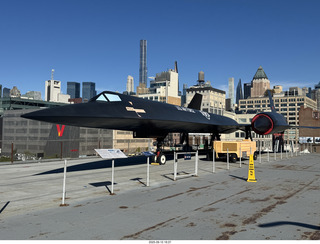 114 a2m. Midtown Manhattan - Intrepid Museum
