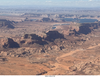 281 a2n. aerial - Monument Valley area