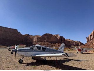 shanley pics - Monument Valley (UT25) - N8377W