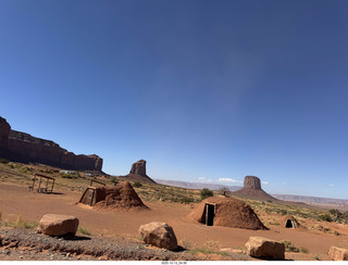 Monument Valley airport - N8377W